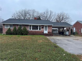 377 Whealton Rd, Hampton, VA 23666