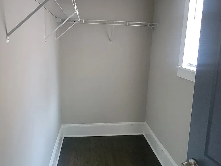 1352 Lucile Ave SW — Photo 3