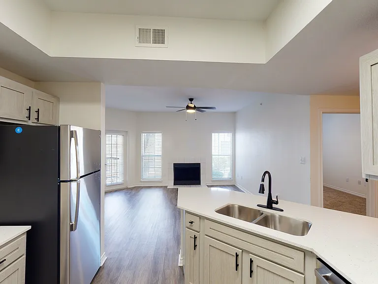 9th Street Apartments — Photo 61