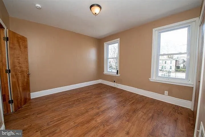 509 N Paxon St — Photo 1