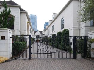 21 N Wynden Dr APT 2, Houston, TX 77056