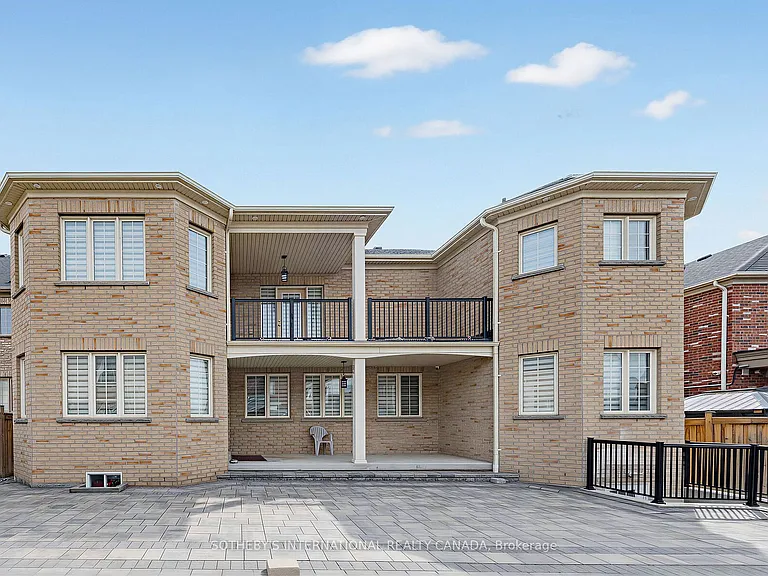 54 Kelways Cir #UPPER — Photo 32