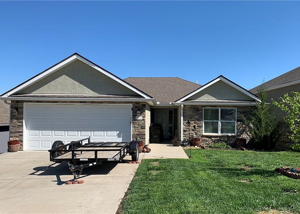 1st image of 903 Ingleside Dr