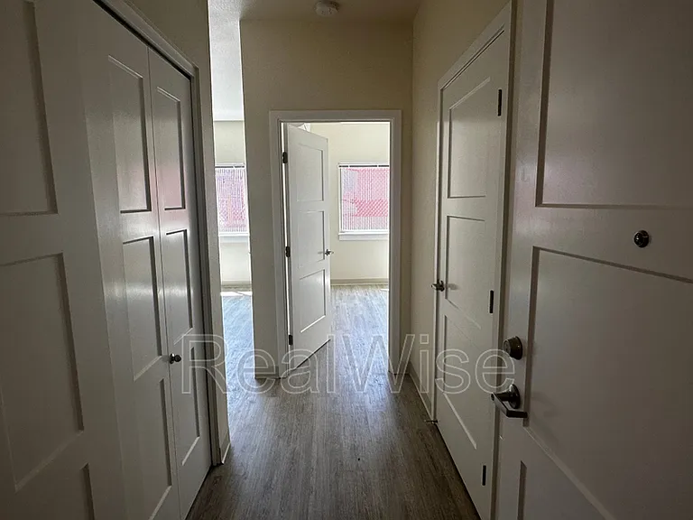 1935 Table Rock Rd #4 — Photo 8