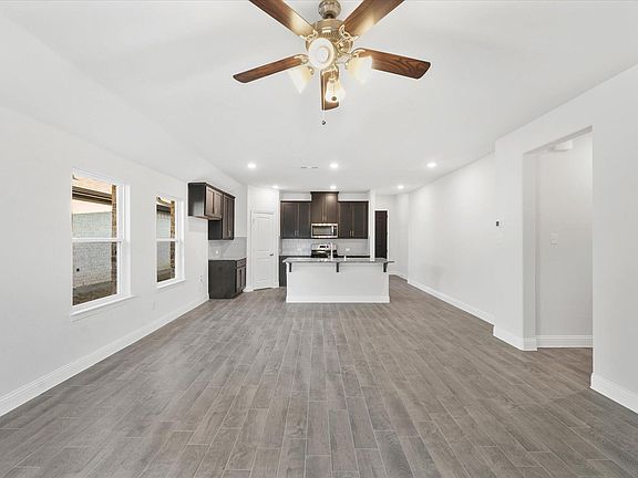 3rd image of 209 Portina Dr