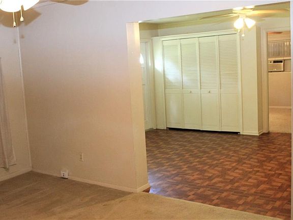 5th image of 1558 32nd Ave