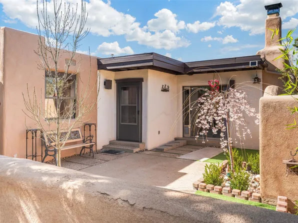 329 Calle Loma Norte, Santa Fe, NM 87501
