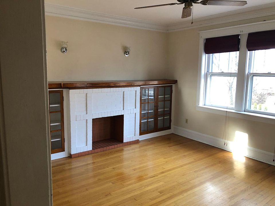 2nd image of 1903 W Warner Ave #2