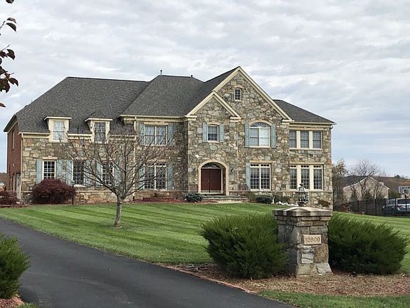 4th image of 12609 Hill Creek Ln
