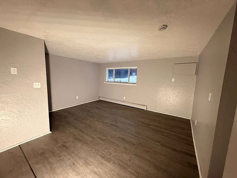 13420 Euclid Ave — Photo 9