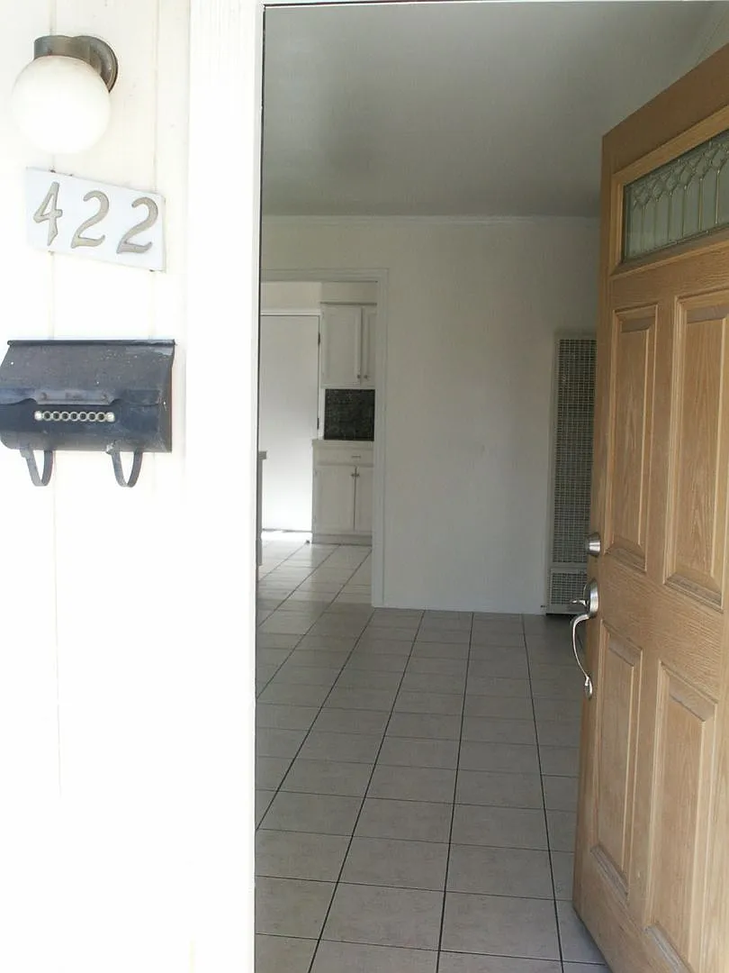 420-422 Wessex Way, Belmont CA 94002 — Photo 4