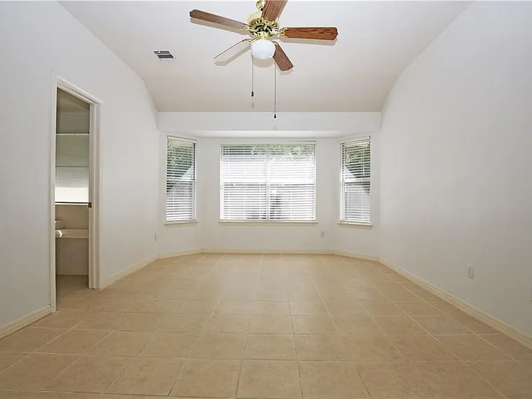 309 Country Aire Dr — Photo 18