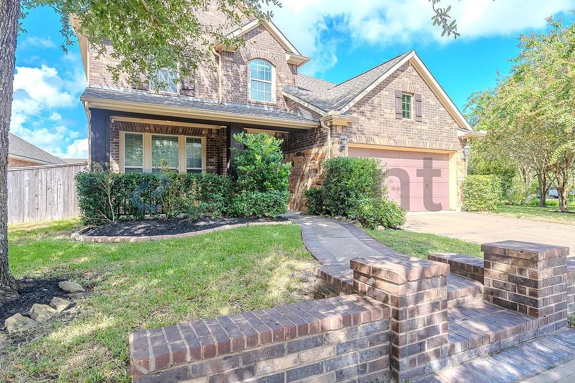 4 bed, 2.5 bath, 2612 sqft, $3,125 — Photo 3