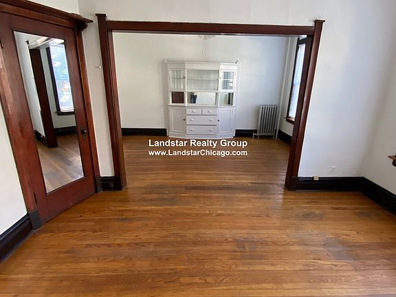2nd image of 1947 W Montrose Ave #1