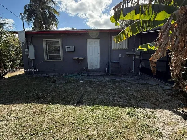 1835 NE 154th St, North Miami Beach, FL 33162