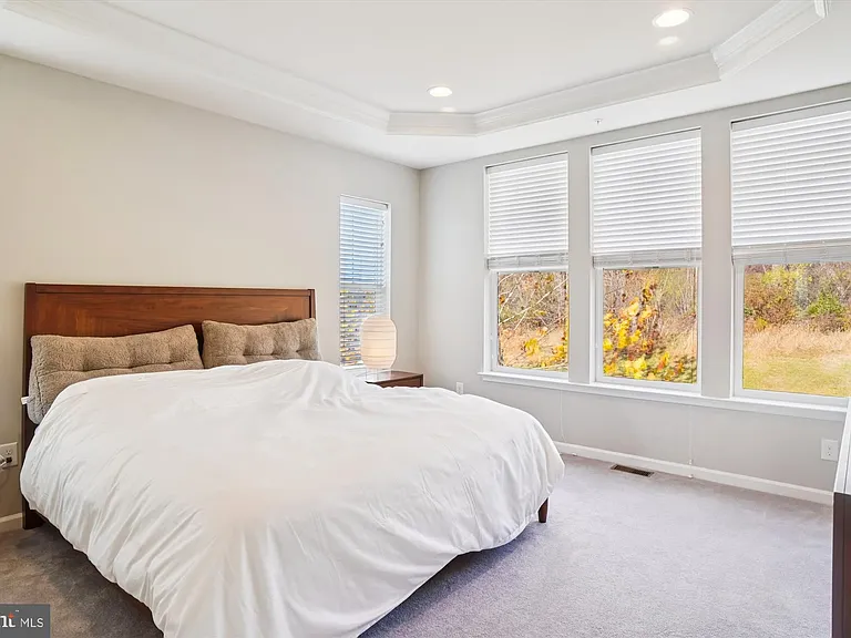 6947 Country Club Ter — Photo 21