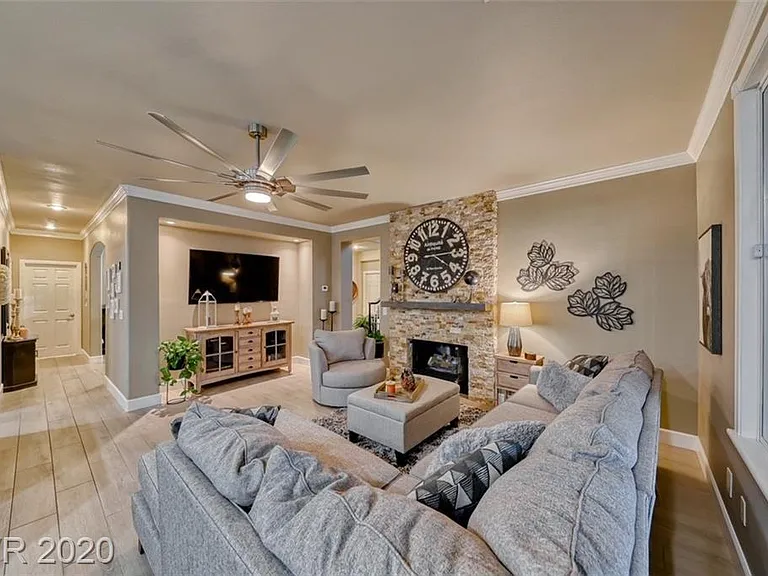 2535 Holman Cir — Photo 20