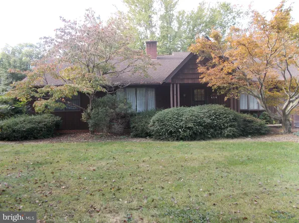 414 Jefferson St, Woodstock, VA 22664