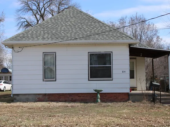 814 N Minnesota Ave, Hastings, NE 68901
