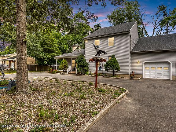 3rd image of 77 Havens Avenue