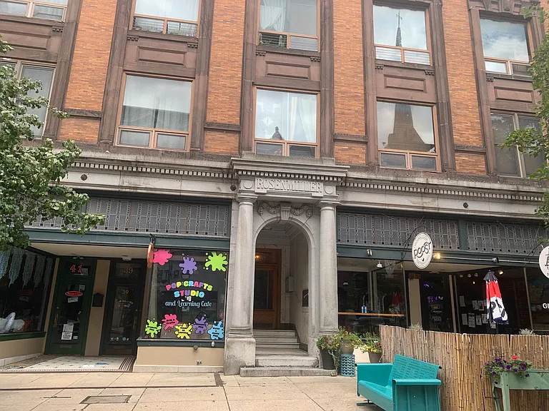 37 W Market St #3A — Photo 2