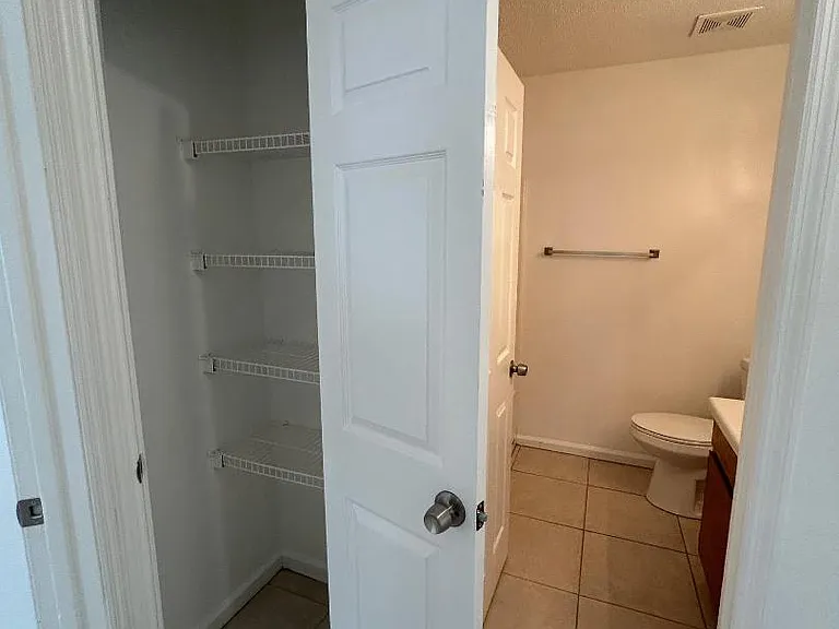 Unit Photo
