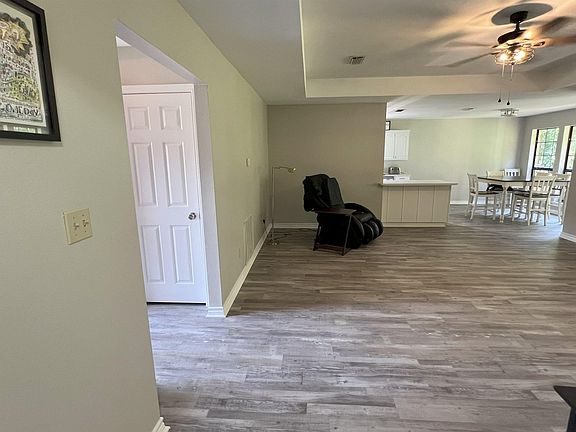 2nd image of 317 Amberwood Cir