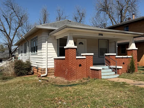 1004 E Noble Ave, Guthrie, OK 73044