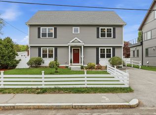 242 Pleasant St, Melrose, MA 02176