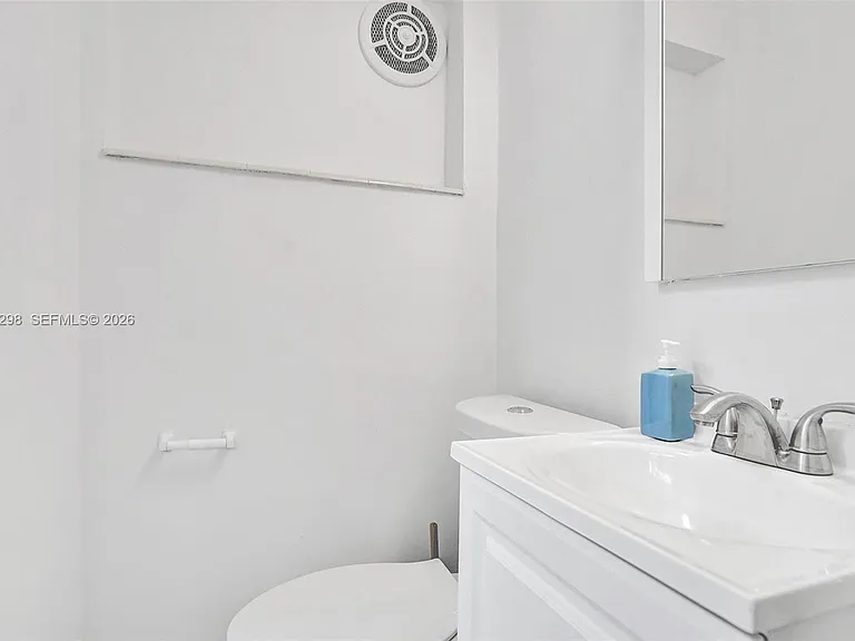19260 NE 22nd Ave — Photo 60