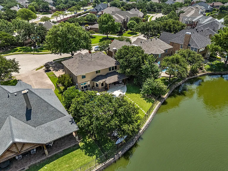 351 Cove Dr — Photo 53