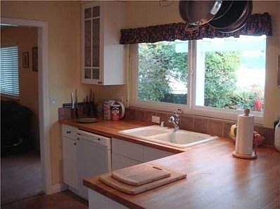 3rd image of 821 La Tierra Dr