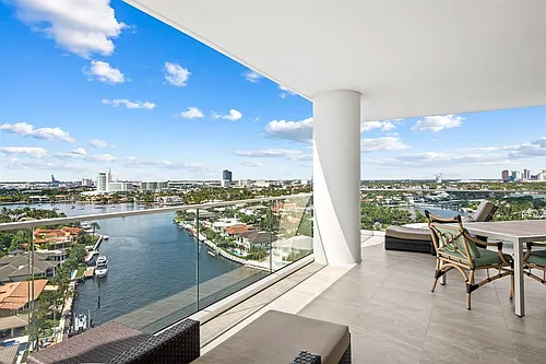 3055 Harbor Dr #1603 Photo 1