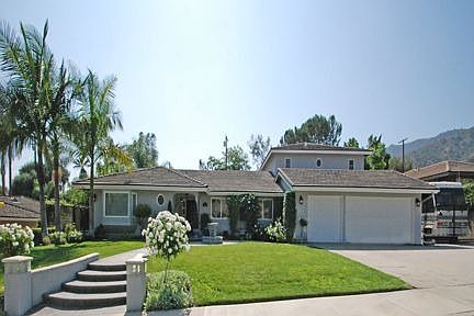 2nd image of 921 Englewild Dr