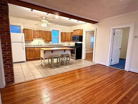 4th image of 9 Florence Ave