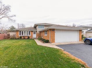 7807 W 81st St, Bridgeview, IL 60455