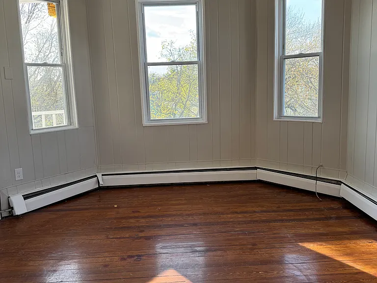 39 Opper St #3 — Photo 6