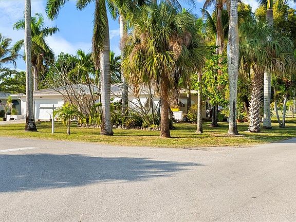 5th image of 4241 Riverview Rd