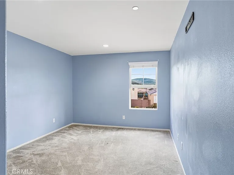 574 Feeder St — Photo 35