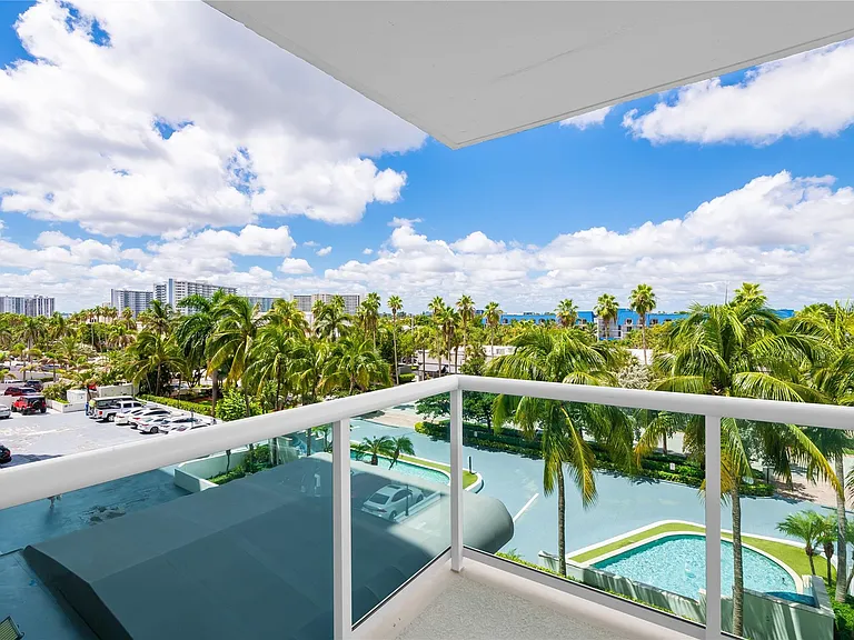 3900 Galt Ocean Dr #309 — Photo 24