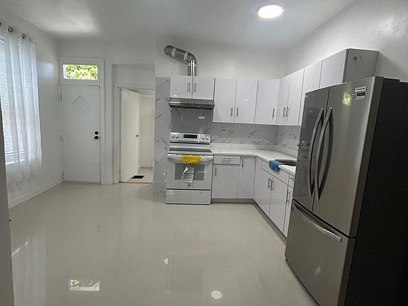 5th image of 1515 Overington St