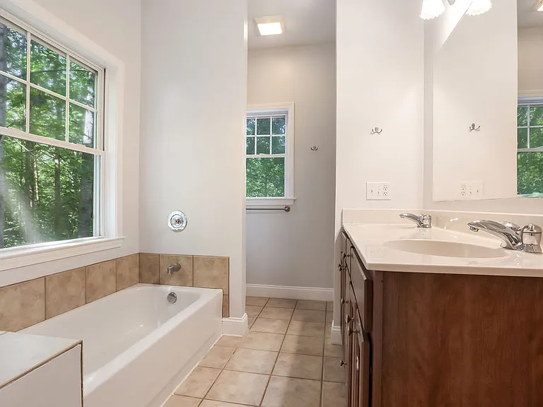 46 Indian Summer Ln — Photo 11