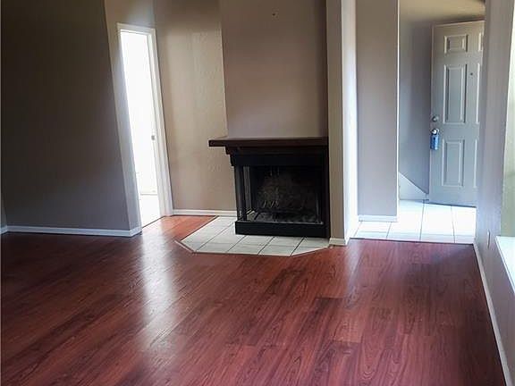 3rd image of 3317 Brookhollow Ct