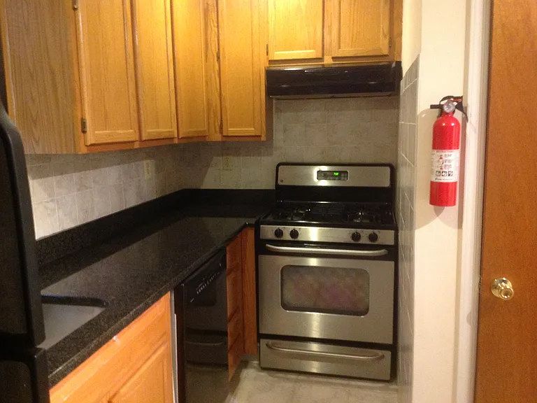 4301 Birchwood Ct — Photo 6