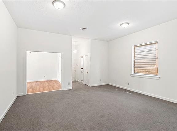 3rd image of 2307 Leonidas St