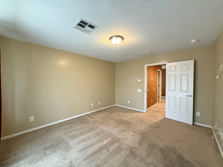 11833 Bussero Ct — Photo 19