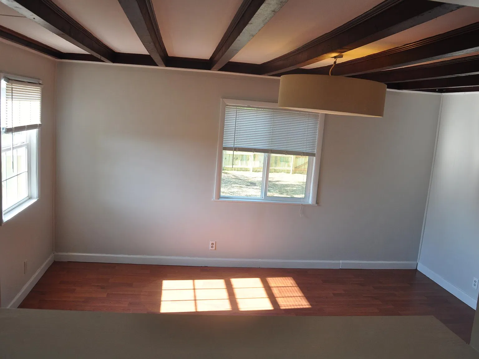 1 bed, 800 sqft, $1,595 — Photo 2