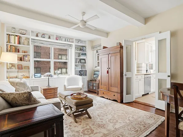 220 Madison Ave APT 6R, New York, NY 10016