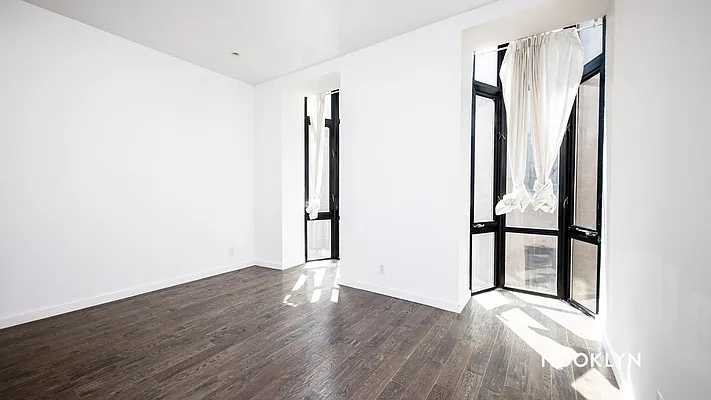 Rented by Nooklyn NYC LLC | media 20