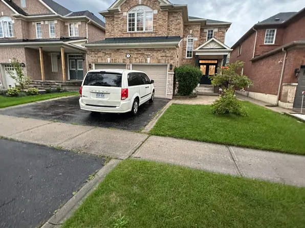 9 Alyssum Ct, Richmond Hill, ON L4E 4M7